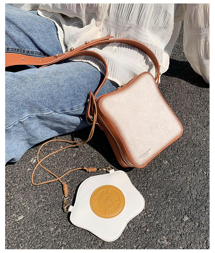 2022 New Toast Bread + Fried Egg Small Bag Fashion Women Wild