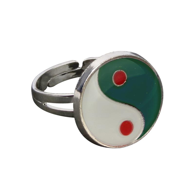 Yin yang deals mood necklace